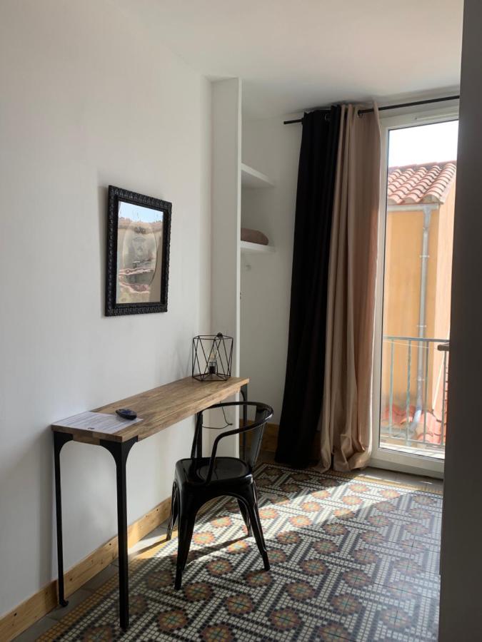 Hotel Le Centre Le Boulou Bagian luar foto