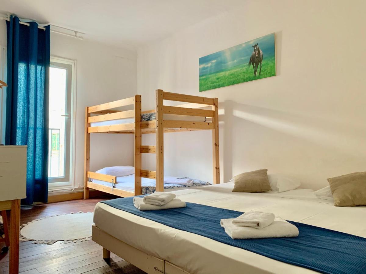 Hotel Le Centre Le Boulou Bagian luar foto